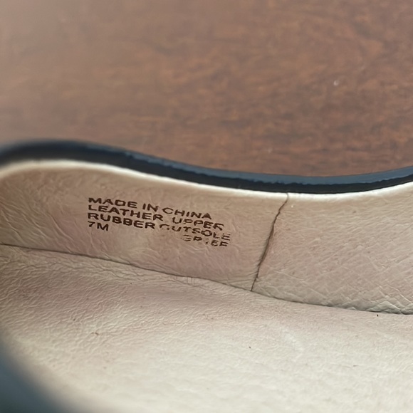 Michael Kors Navy Patent Leather Almond Toe Pumps Size 7 - Picture 6 of 6